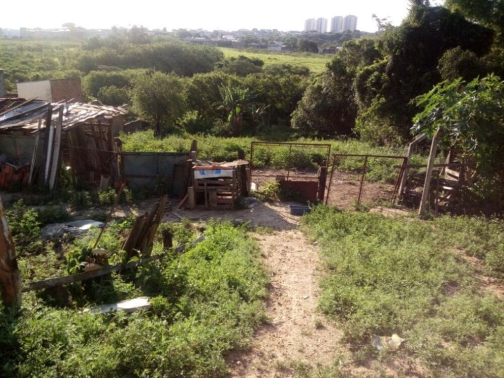 Terreno à venda, 3700m² - Foto 2