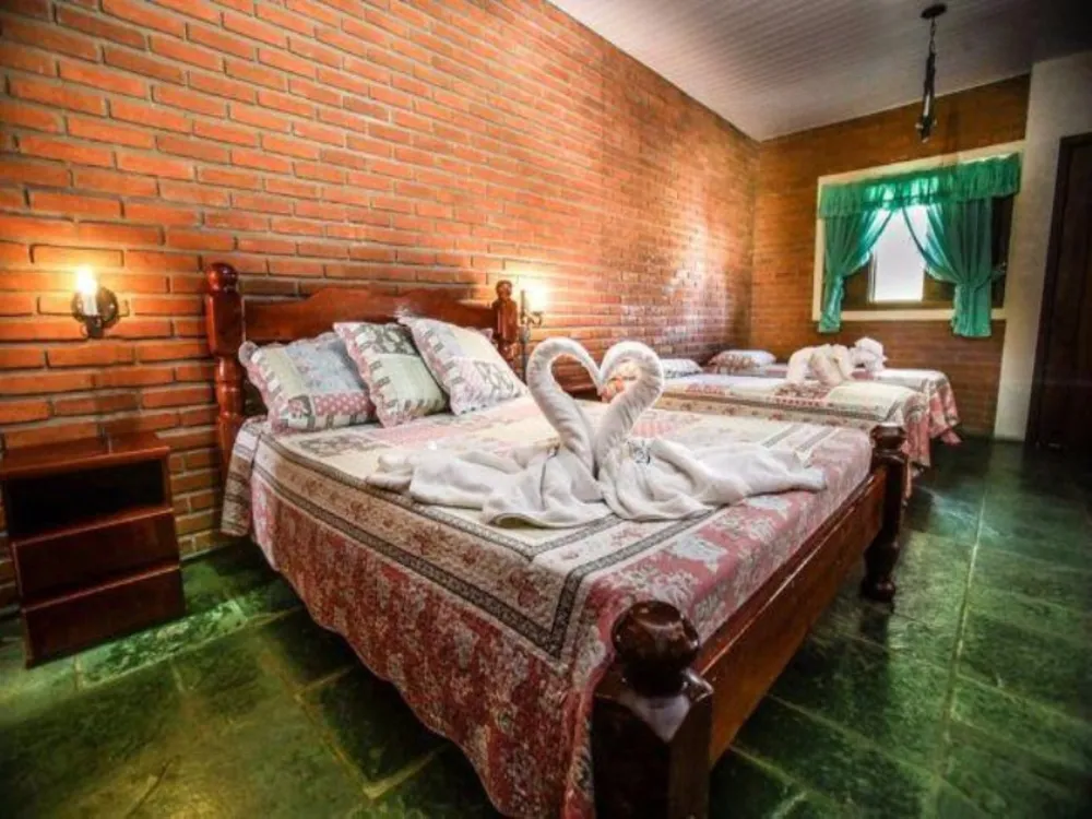 Sítio, 34 quartos, 15 hectares - Foto 1