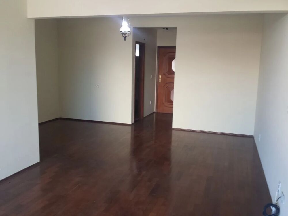 Apartamento à venda com 3 quartos, 147m² - Foto 2