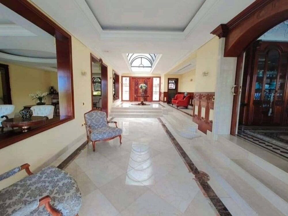 Casa à venda e aluguel com 5 quartos - Foto 4