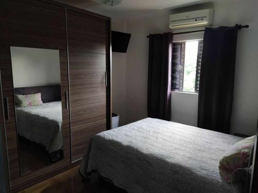 Casa, 5 quartos, 226 m² - Foto 2