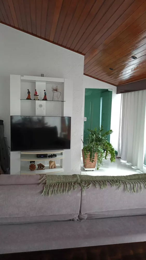 Apartamento à venda com 3 quartos, 160m² - Foto 6