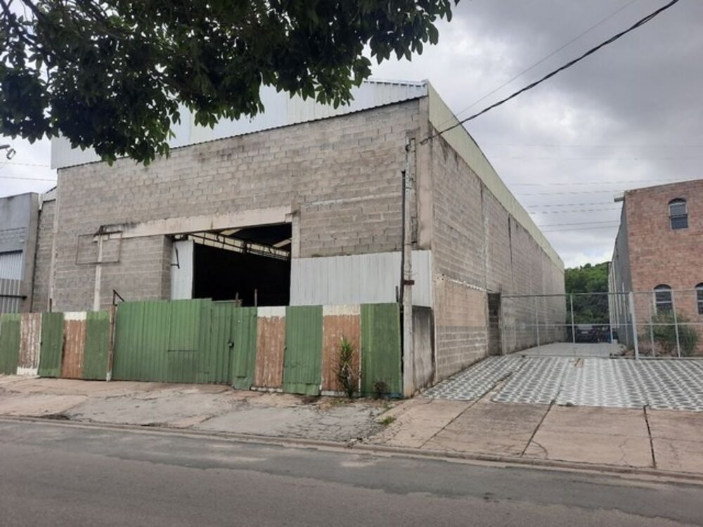 Depósito-Galpão, 842 m² - Foto 1