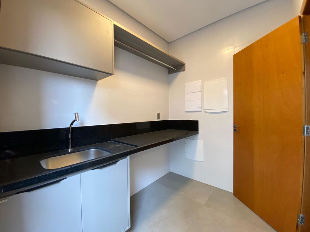 Casa, 3 quartos, 251 m² - Foto 2