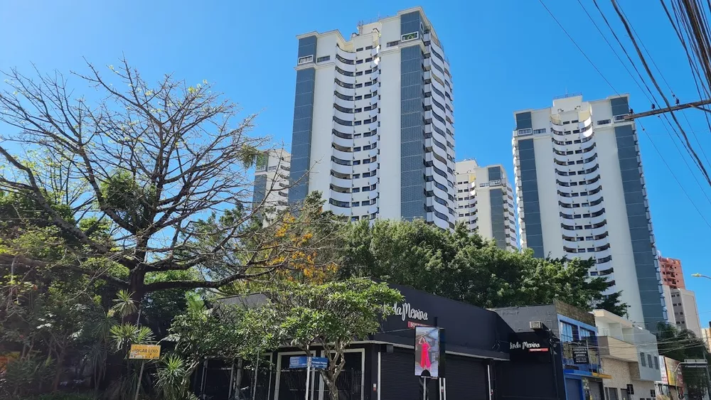 Apartamento para alugar com 3 quartos, 144m² - Foto 1