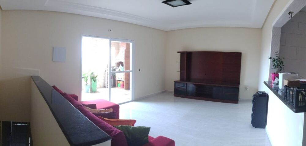 Casa, 4 quartos, 310 m² - Foto 1