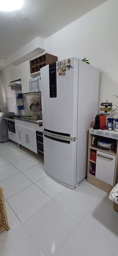 Apartamento à venda com 2 quartos, 45m² - Foto 2