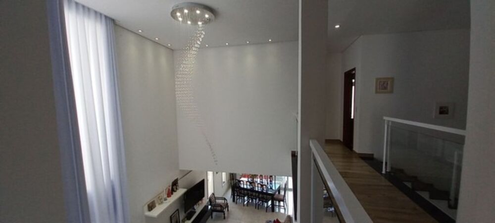 Casa, 4 quartos, 289 m² - Foto 1