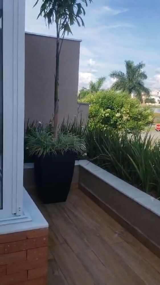 Casa para alugar com 4 quartos, 323m² - Foto 4