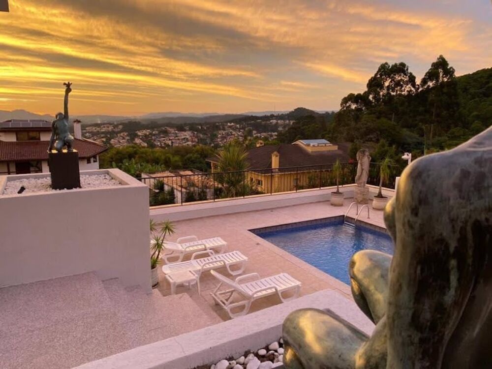 Casa à venda e aluguel com 8 quartos, 980m² - Foto 8