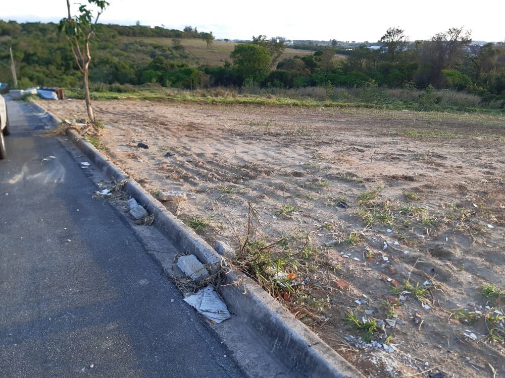Loteamento e Condomínio, 2000 m² - Foto 2