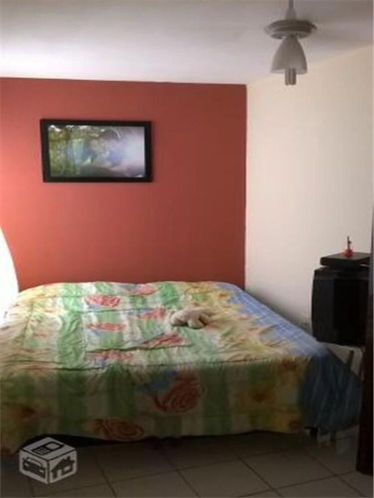 Casa à venda com 2 quartos, 1m² - Foto 1