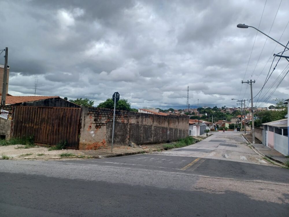 Terreno, 300 m² - Foto 1
