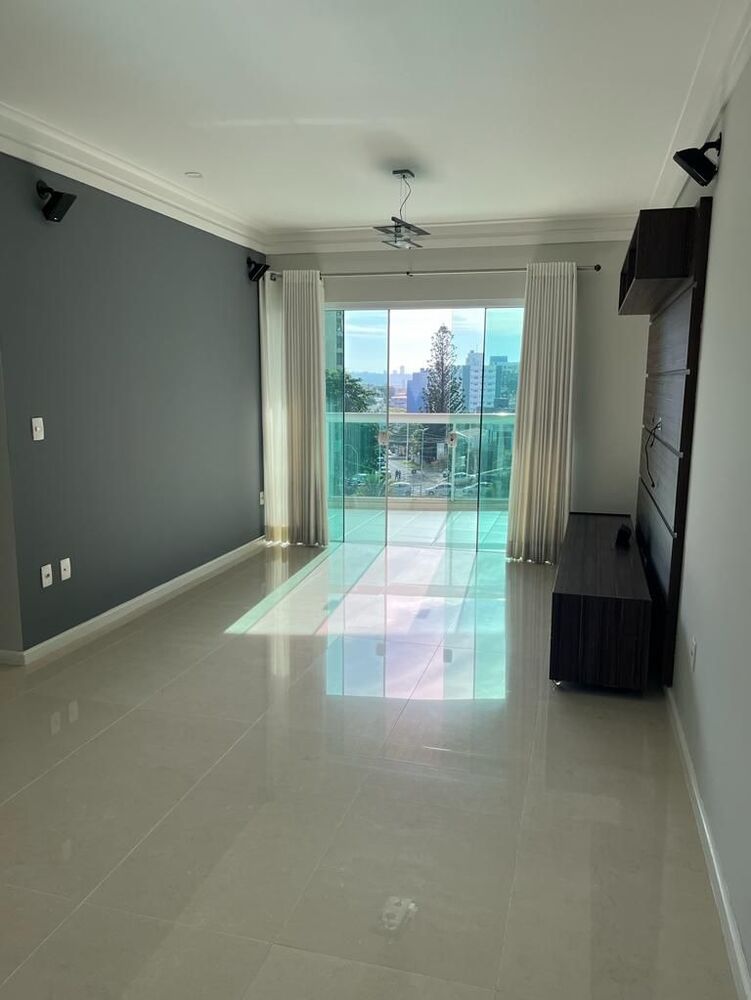 Apartamento, 3 quartos, 100 m² - Foto 2