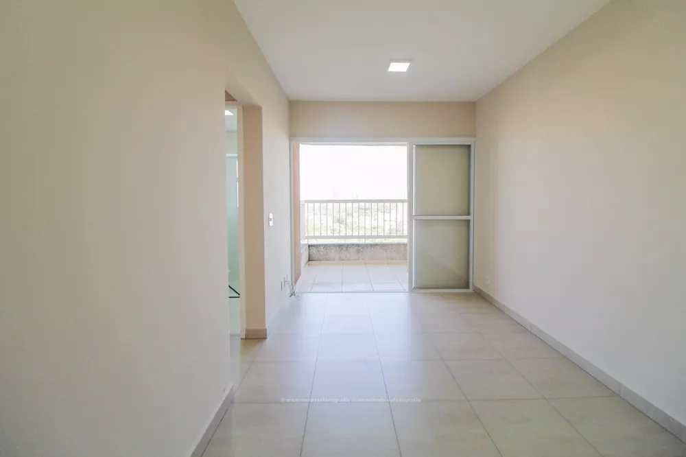 Apartamento à venda com 2 quartos, 64m² - Foto 4