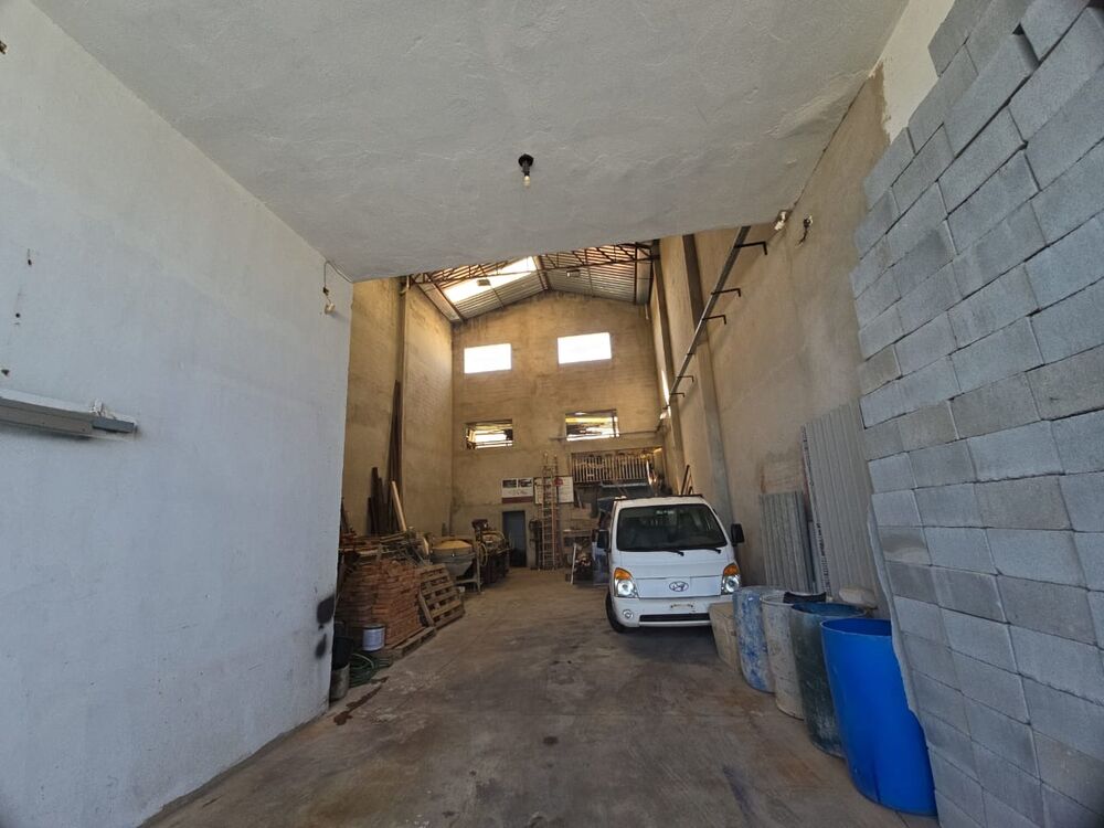 Depósito-Galpão-Armazém à venda, 352m² - Foto 3