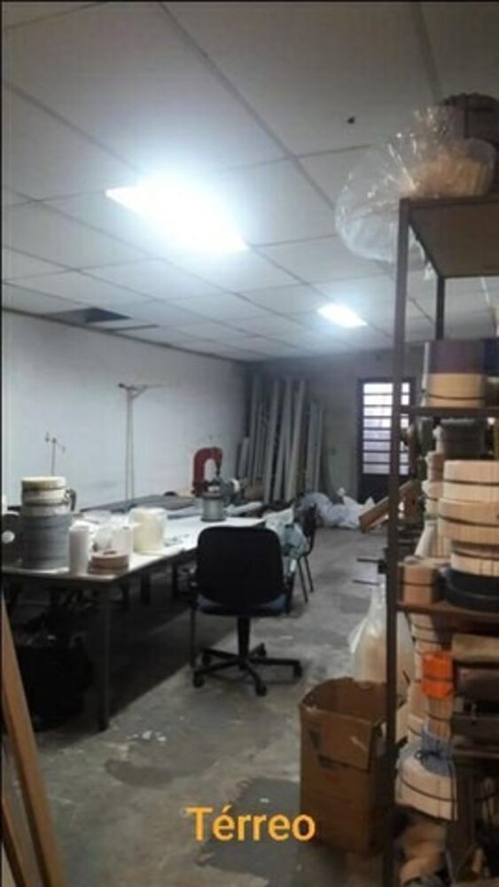 Depósito-Galpão, 1047 m² - Foto 1