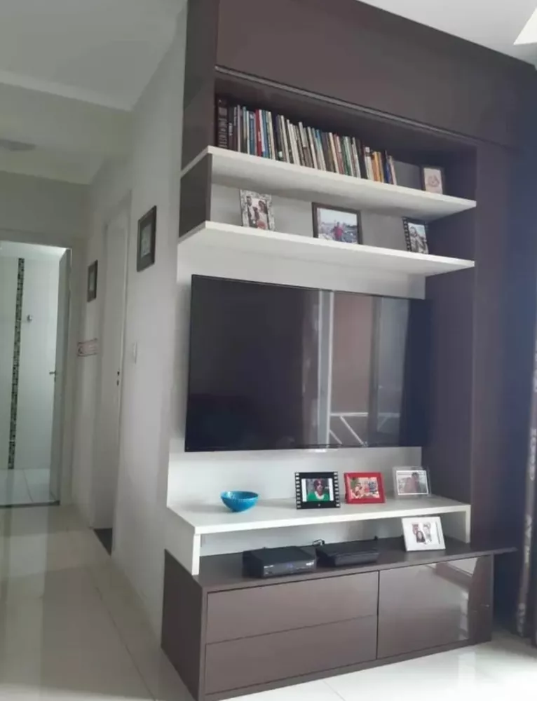 Apartamento à venda com 2 quartos, 70m² - Foto 3