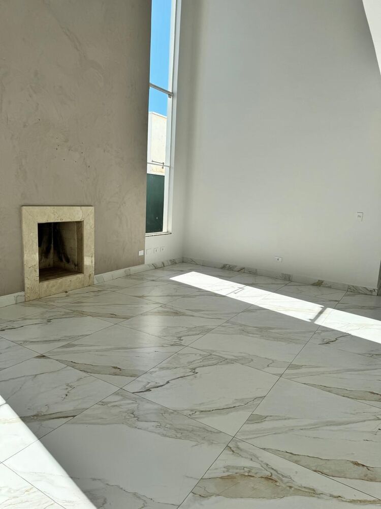 Casa à venda e aluguel com 3 quartos, 360m² - Foto 4
