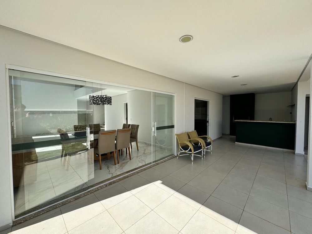 Casa à venda e aluguel com 3 quartos, 360m² - Foto 13
