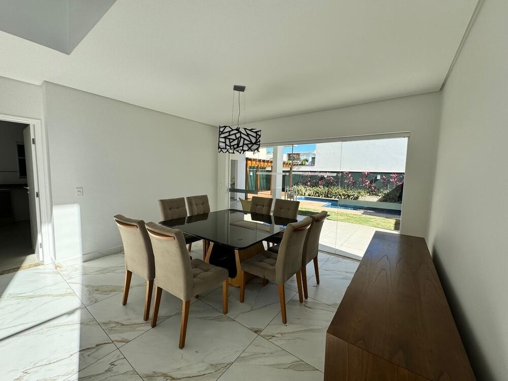 Casa à venda e aluguel com 3 quartos, 360m² - Foto 6