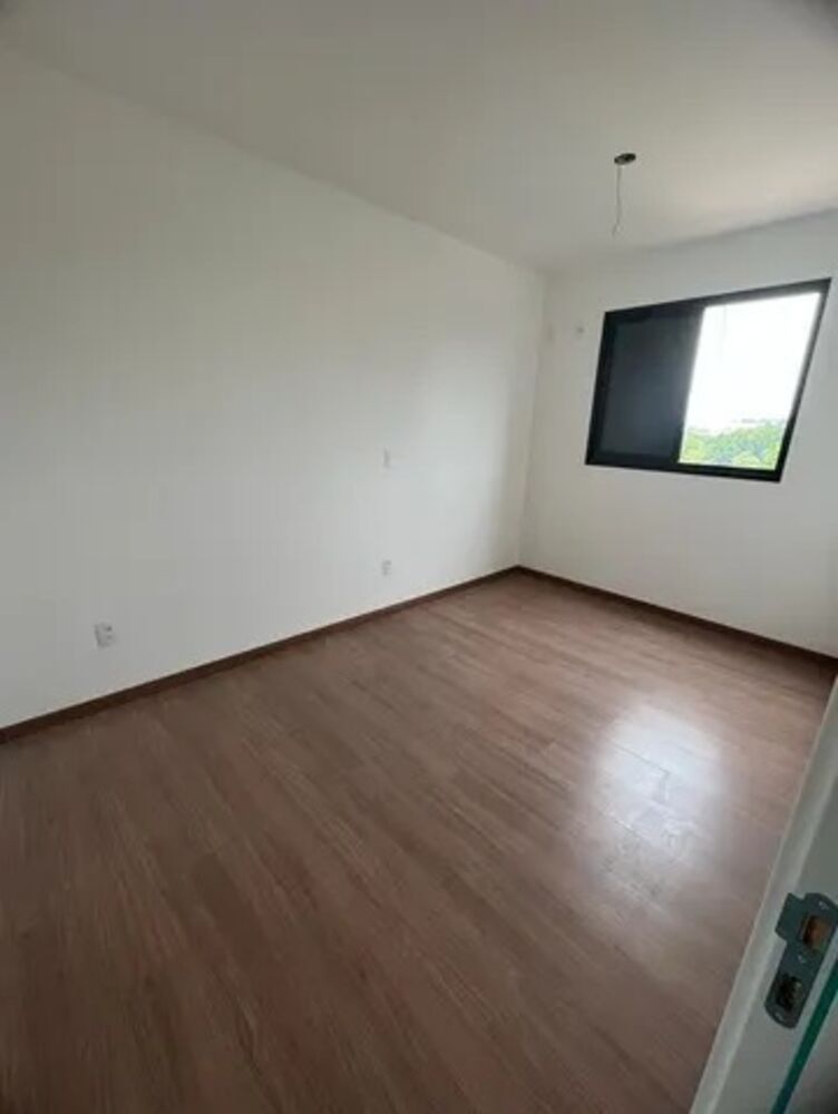 Apartamento à venda com 2 quartos, 67m² - Foto 5