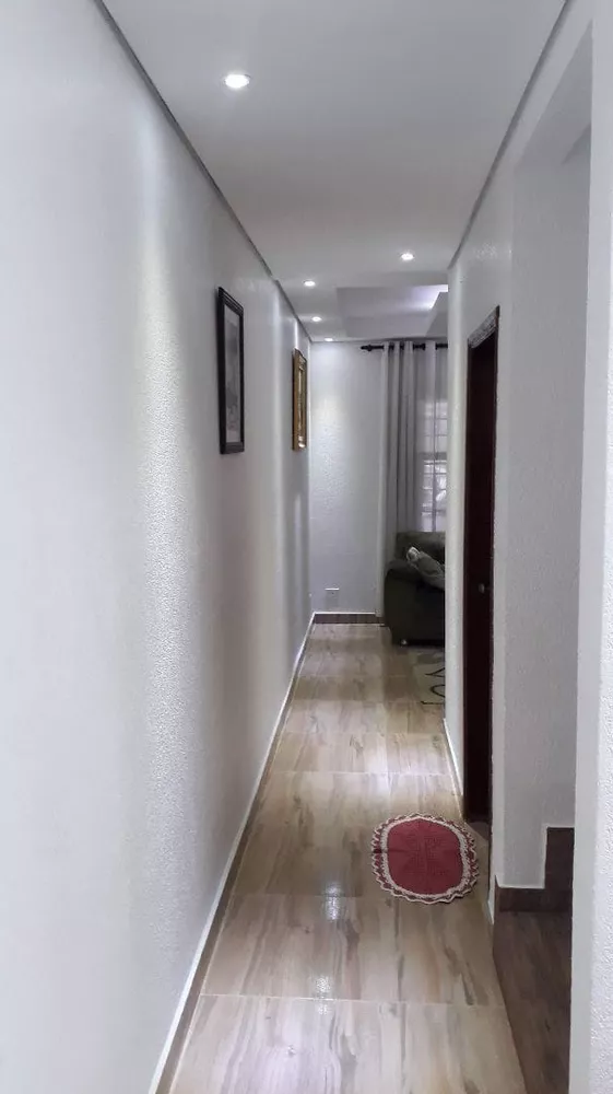 Casa à venda com 3 quartos, 182m² - Foto 2