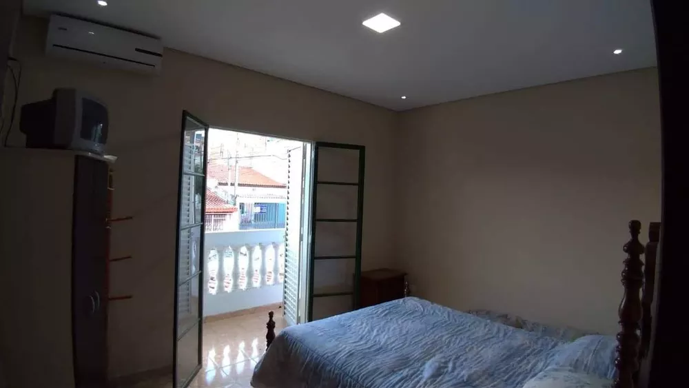 Casa à venda com 3 quartos, 182m² - Foto 4