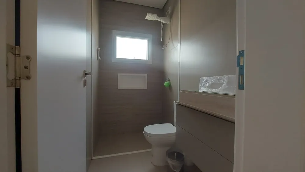 Casa, 4 quartos, 190 m² - Foto 1