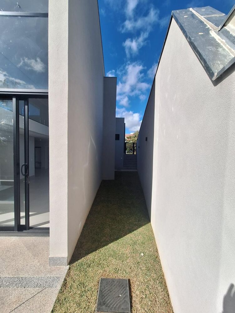 Casa à venda com 4 quartos, 340m² - Foto 22