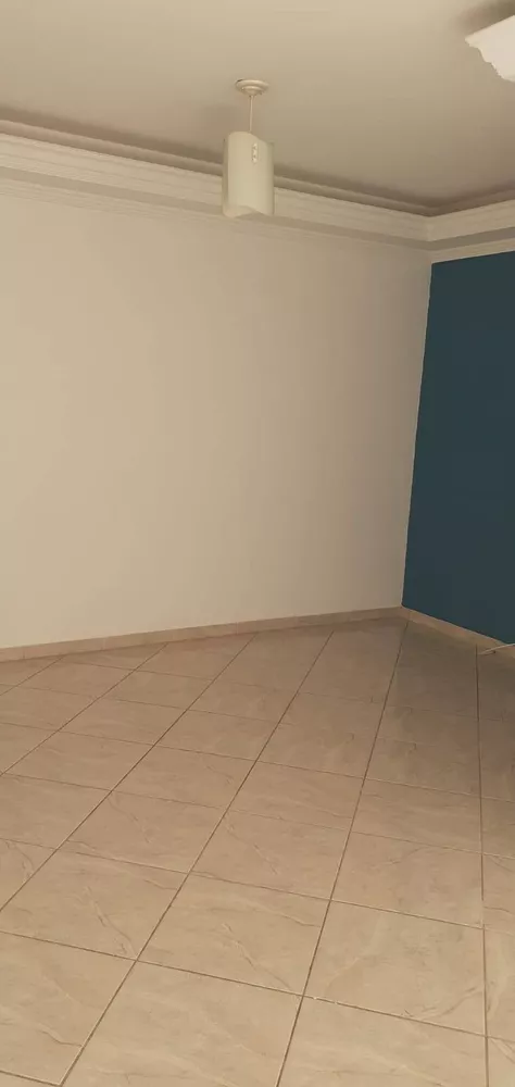 Apartamento para alugar com 3 quartos, 87m² - Foto 4