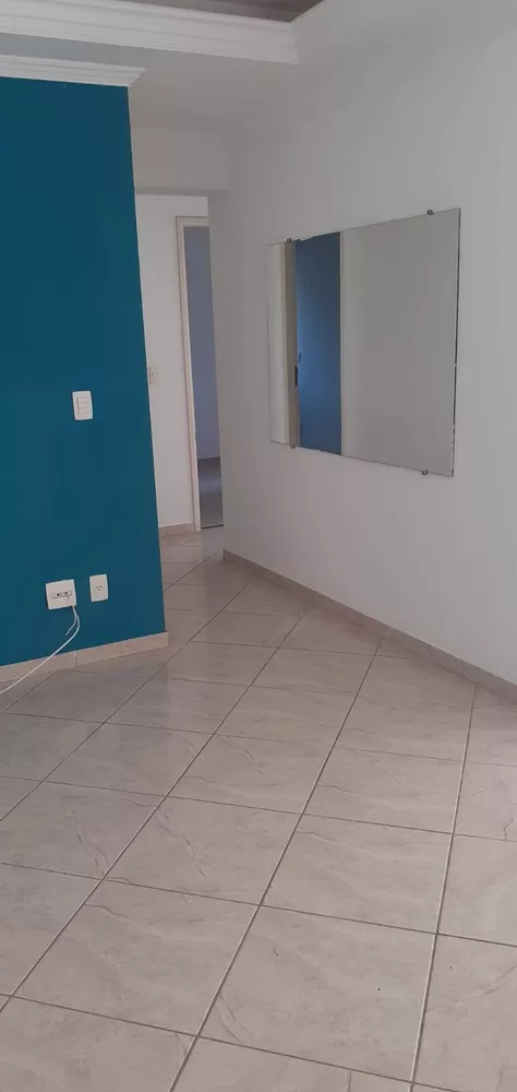 Apartamento para alugar com 3 quartos, 87m² - Foto 3