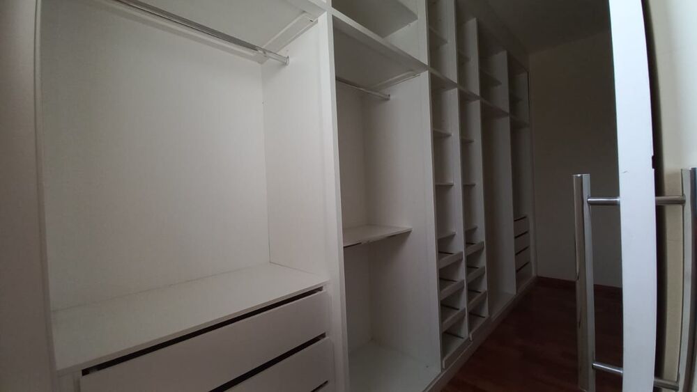 Casa à venda com 3 quartos, 300m² - Foto 13