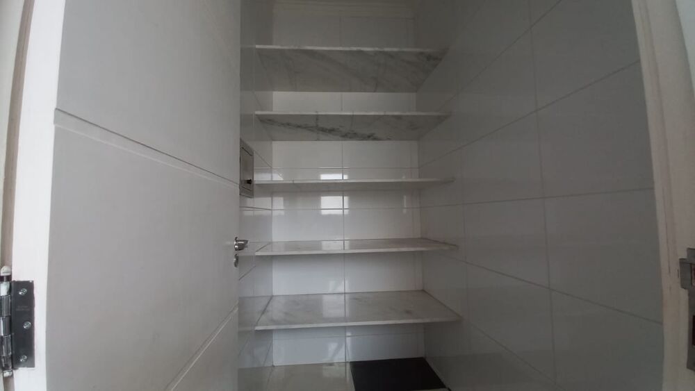 Casa à venda com 3 quartos, 300m² - Foto 20