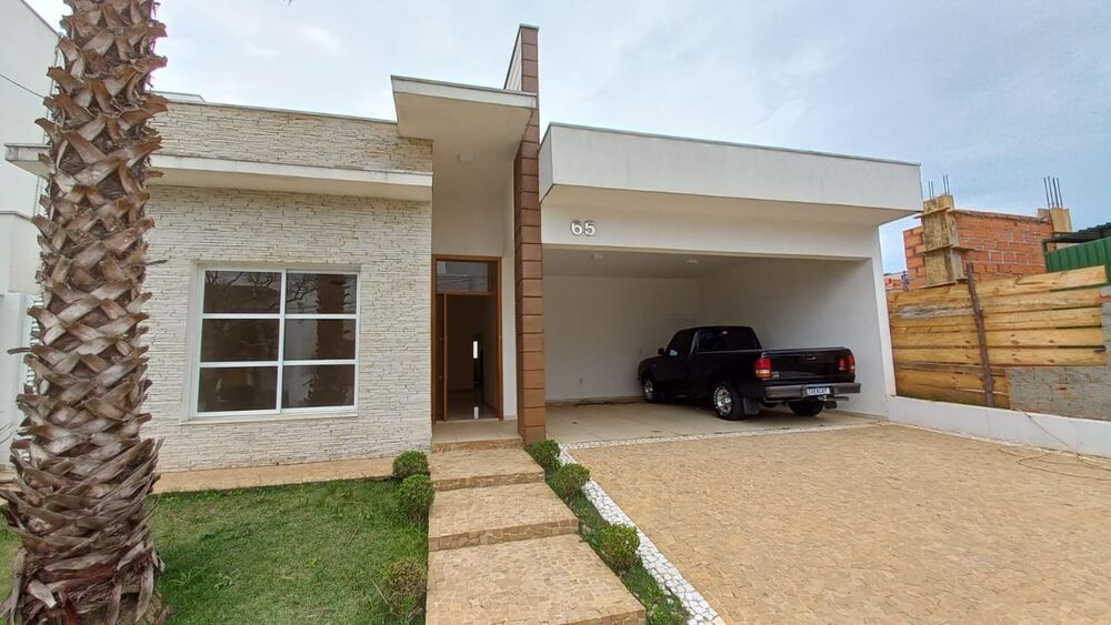 Casa à venda com 3 quartos, 300m² - Foto 2
