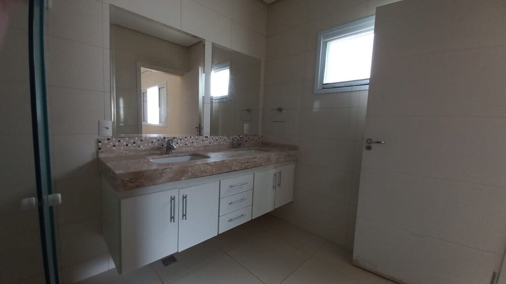 Casa à venda com 3 quartos, 300m² - Foto 14