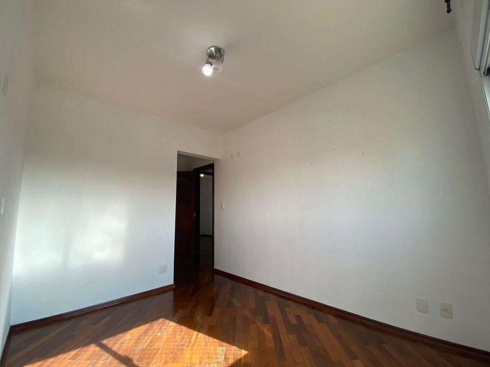 Apartamento à venda com 5 quartos, 148m² - Foto 8