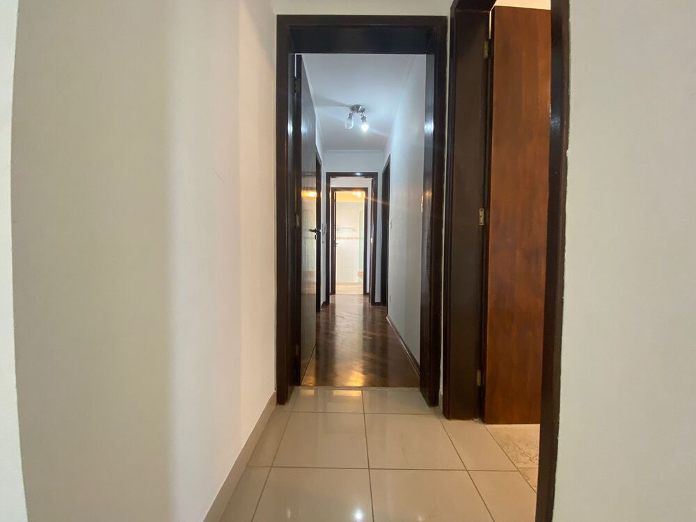 Apartamento à venda com 5 quartos, 148m² - Foto 2