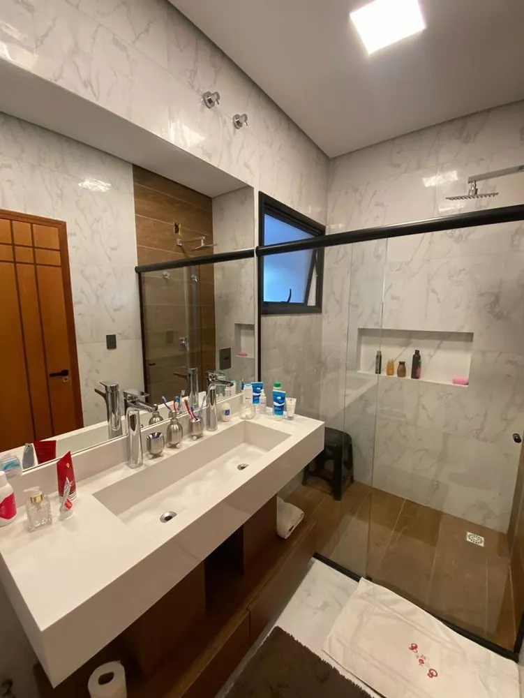 Casa, 3 quartos, 300 m² - Foto 1