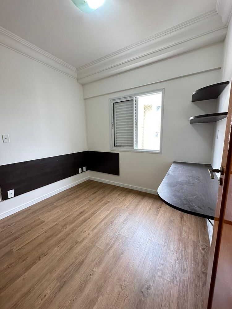 Apartamento à venda com 3 quartos, 85m² - Foto 3