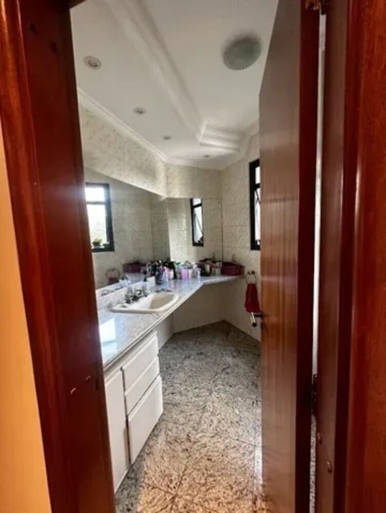Apartamento, 3 quartos, 215 m² - Foto 2