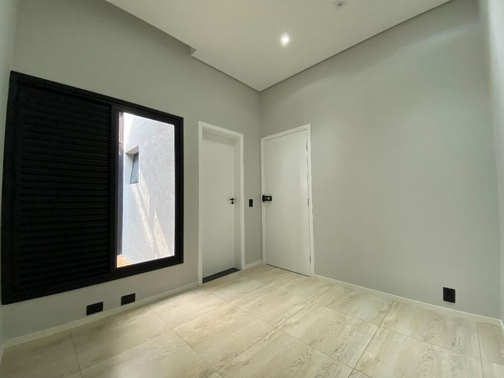 Casa, 3 quartos, 270 m² - Foto 1