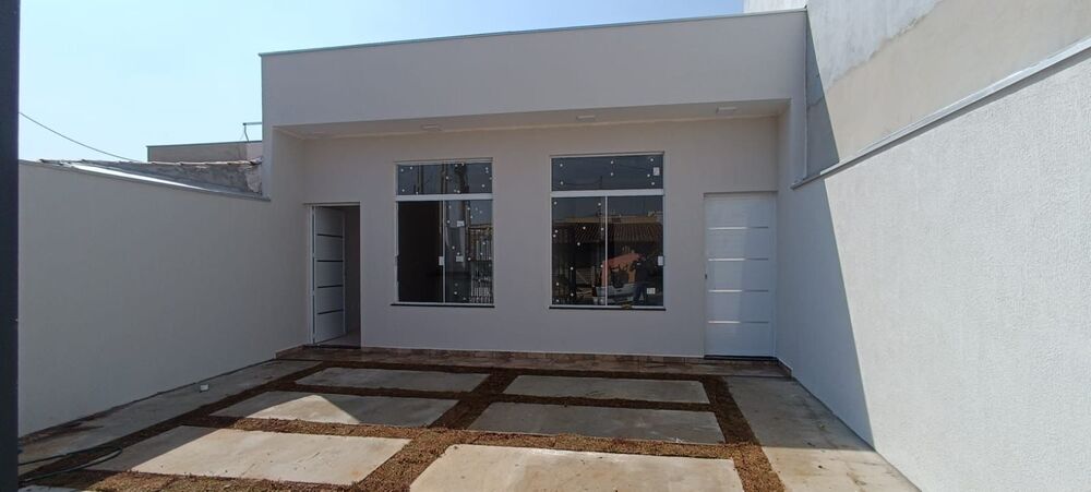 Casa à venda com 2 quartos, 51m² - Foto 1