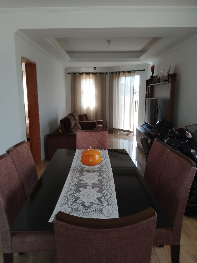 Casa à venda com 4 quartos, 120m² - Foto 2