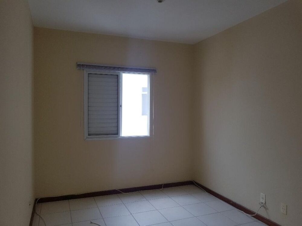 Apartamento à venda com 3 quartos, 95m² - Foto 4