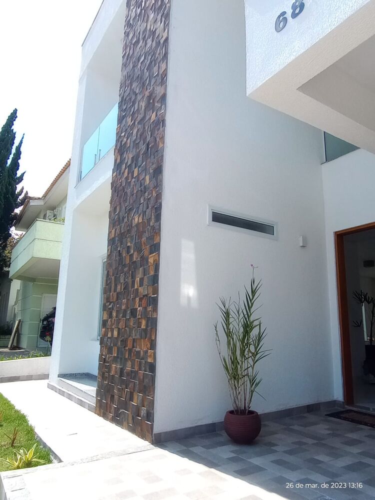 Casa à venda com 5 quartos, 300m² - Foto 2