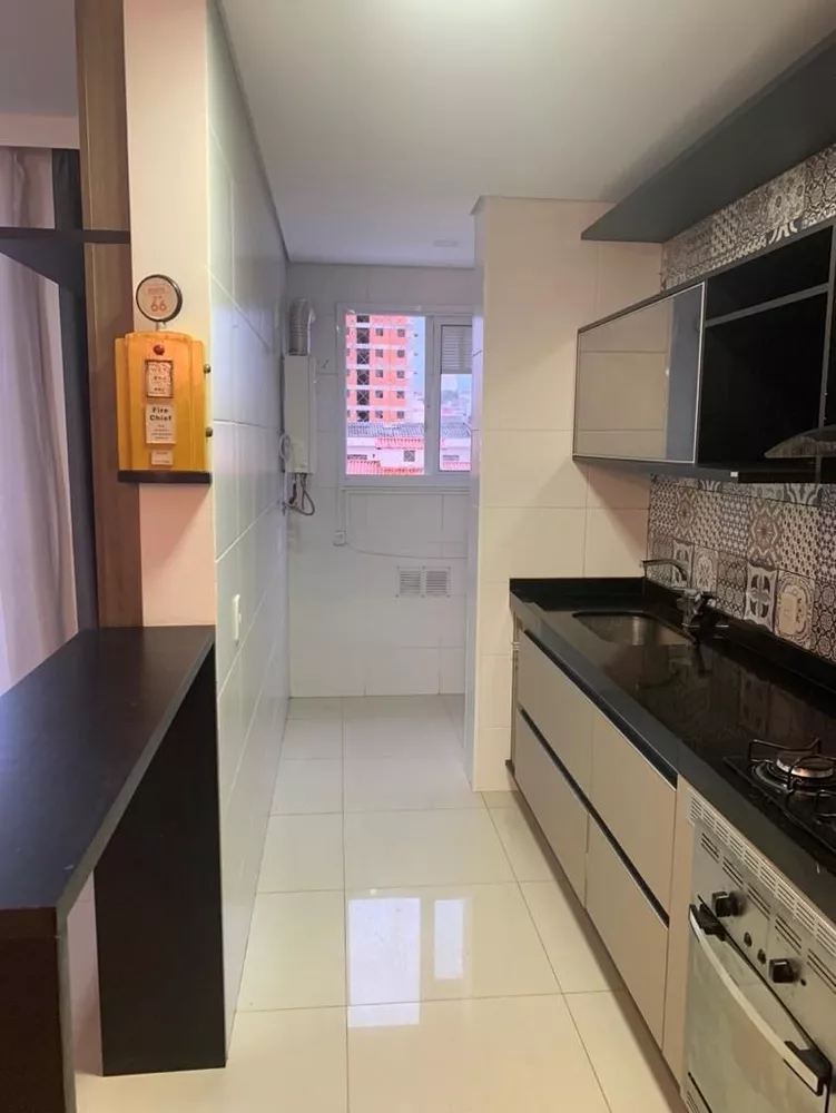 Apartamento à venda com 3 quartos, 90m² - Foto 3