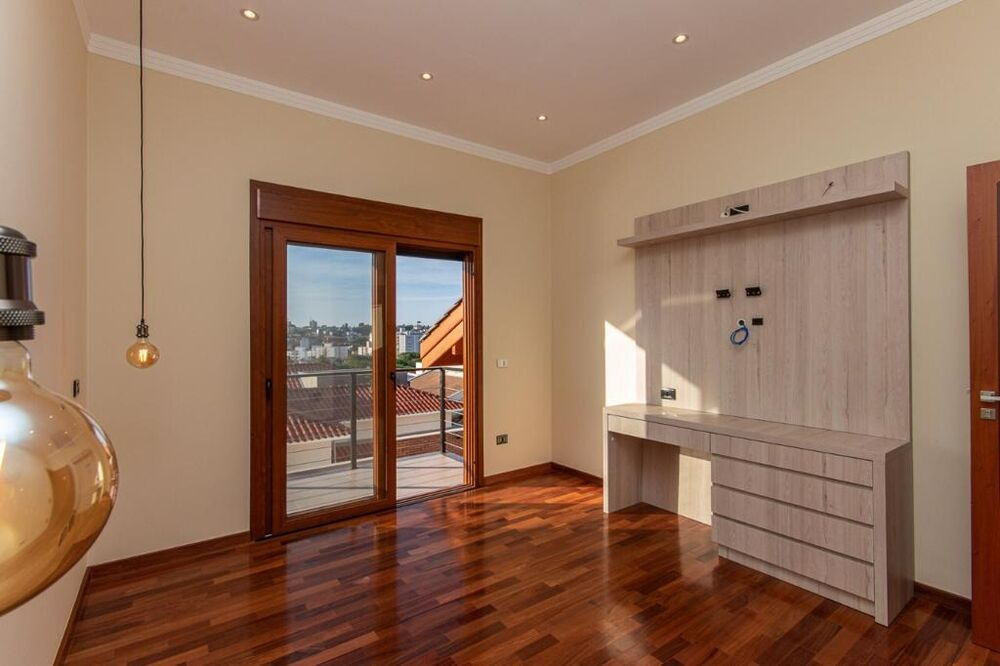 Casa à venda com 4 quartos, 370m² - Foto 9