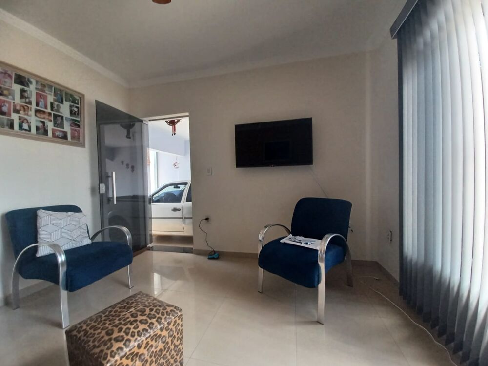Casa, 3 quartos, 163 m² - Foto 2