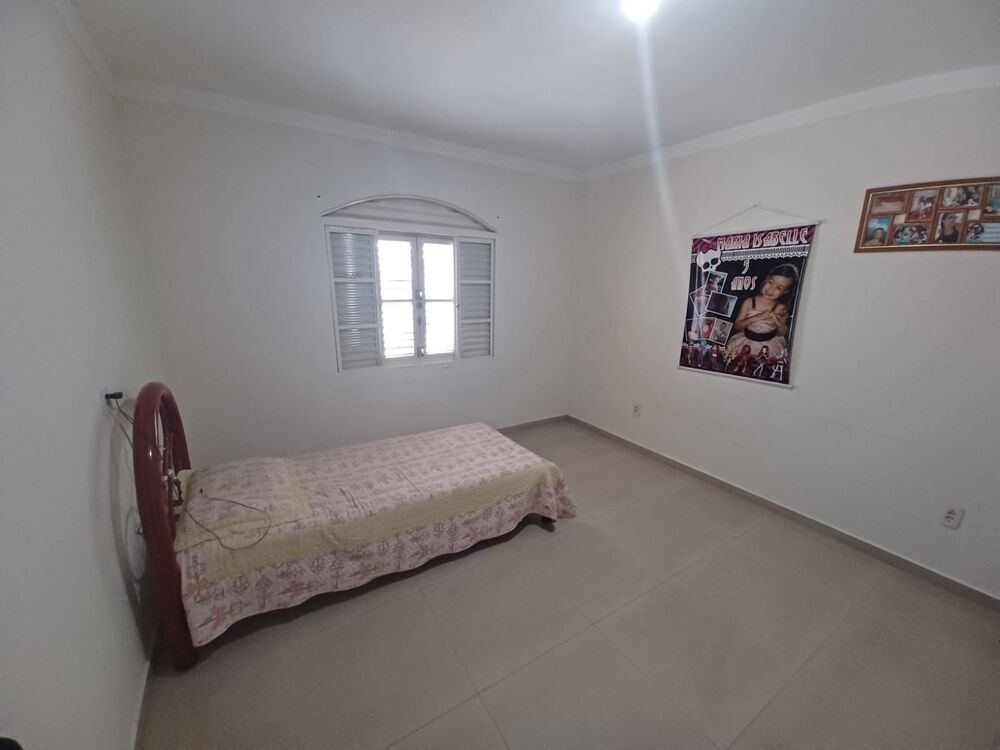 Casa, 3 quartos, 163 m² - Foto 1